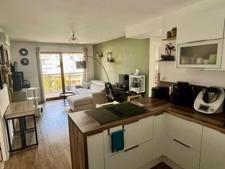 appartement de 3 pièces meublé - meudon la foret