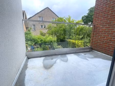appartement à louer à rue sauvenière 53 ouffet (vbe52414)