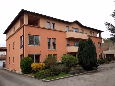 sain-bel appartement t2 meublé avec balcon et garage