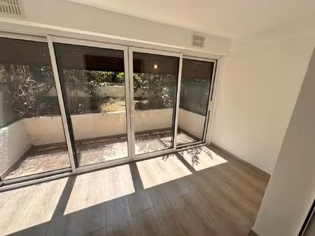 charmant studio cabine et véranda – juan les pins