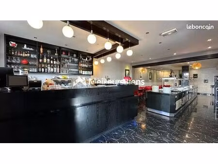 local 312 m²
