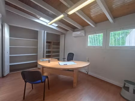 location locaux professionnels 65 m² à mont-de-marsan (40000)  nan €
