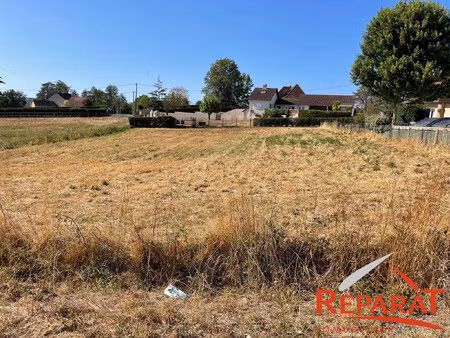 terrain constructible plat de 1 545 m² à vendre – saint-vian