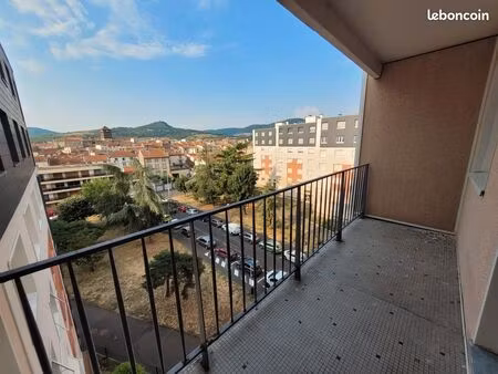 f2 location année
