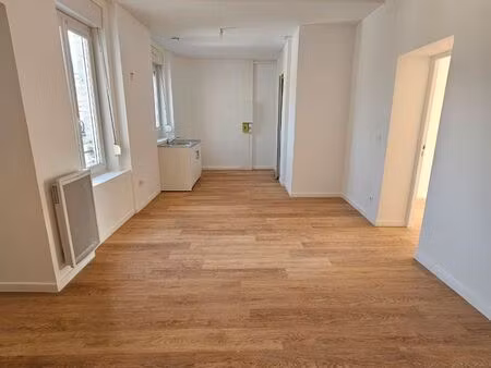grand t4 de 67 m2 refait à neuf