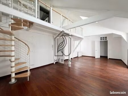 duplex 10 pièces 275 m²