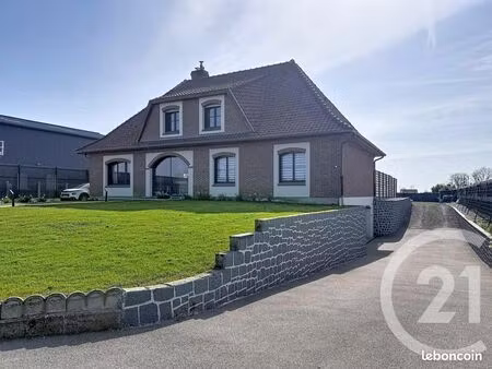maison 7 pièces 135 m²