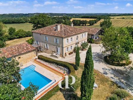 maison de luxe à vendre à mauvezin