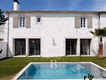 maison de luxe à vendre à sainte-marie-de-ré