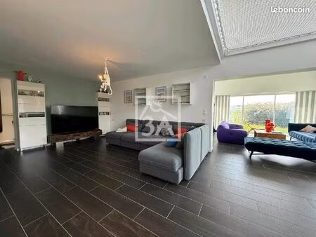 propriété 11 pièces 277 m²