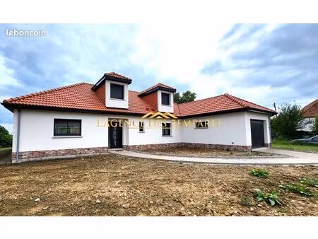 maison 7 pièces 151 m²