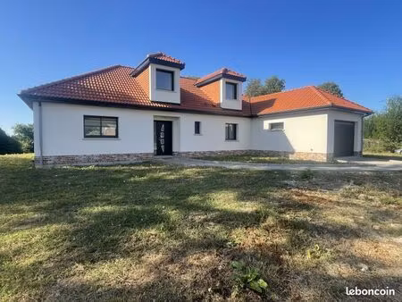 maison 5 pièces 151 m²