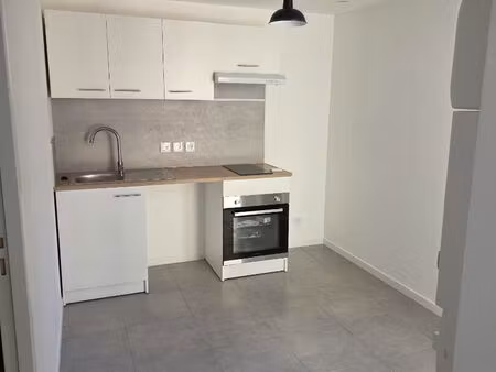 location appartement 2 pièces  31.00m²  carmaux