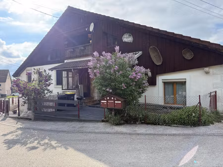vente immeuble 322 m² damprichard (25450)