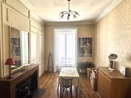 appartement 1 chambre meublé avec cheminée