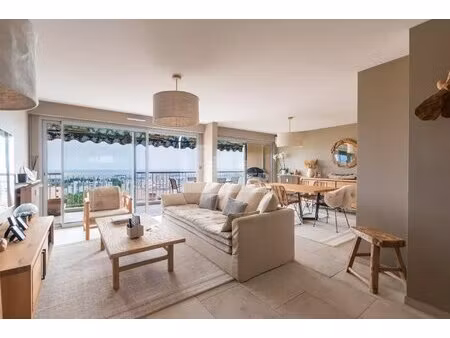 nice / corniche fleurie – 3 pièces de 96 m² en dernier étage