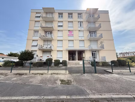 roussillon !!! appartement t3 en rez de chaussée  79 m2 habi