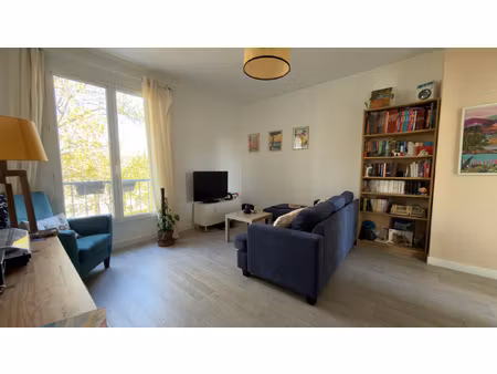 entre le port et le centre ville appartement avec cave