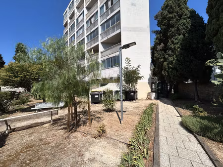 toulon est t3 + balcon + stationnement privatif