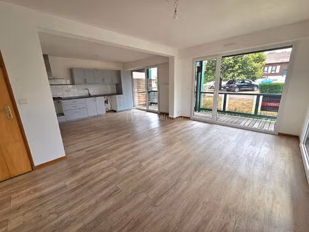 appartement t4 plain-pied 83.4 m² 199000 euros