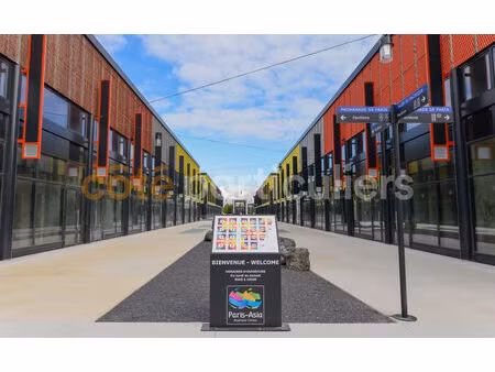 vente local commercial 200 m² à tremblay-en-france (93290)