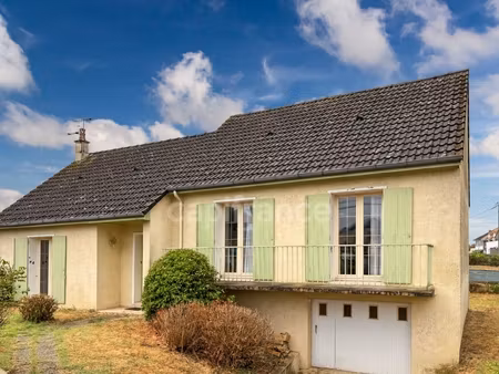 maison à vendre vieux bourg allonnes (72) maison sur sous sol 3 chambres
