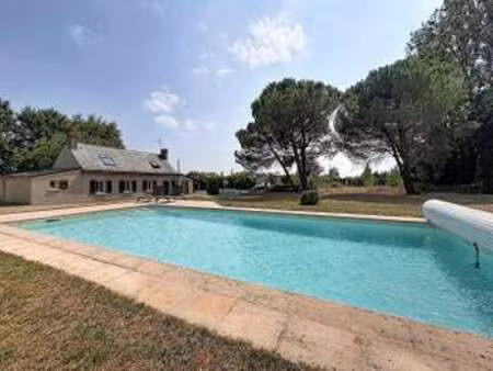 vente maison piscine à beaufort-en-anjou (49250) : à vendre piscine / 123m² beaufort-en-an