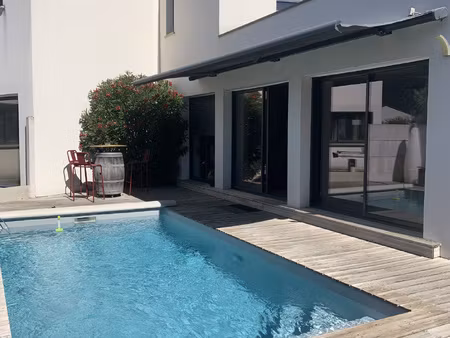 maison de ville 136m2 t5  récente au coeur de bordeaux caudé