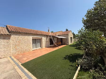 la farlède - propriété de charme de plain-pied avec studio indépendant  piscine et terrain