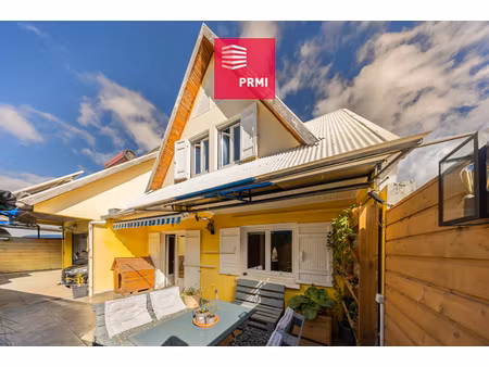 maison f5 avec piscine  secteur la rivière st louis 97421