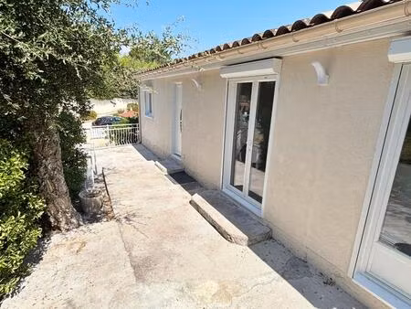 maison rénovée dans un domaine sécurisé