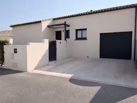 maison colombiers 4 pièce(s) 109.67 m2