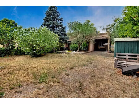 a vendre maison 100 m² 4 chambres avec jardin au coeur de taradeau