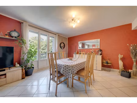 appartement 5 pièces avec balcon