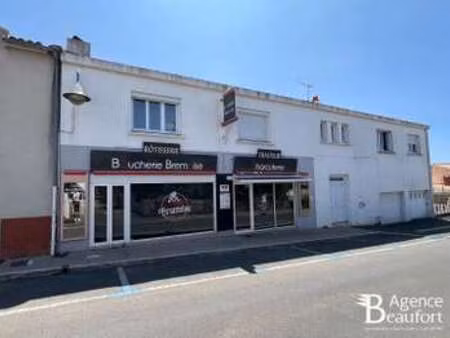 vente immeuble à brem-sur-mer (85470) : à vendre / brem-sur-mer