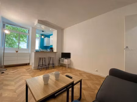 location meublée appartement 1 pièce 21 m² à marseille 6ème (13006)  650 €