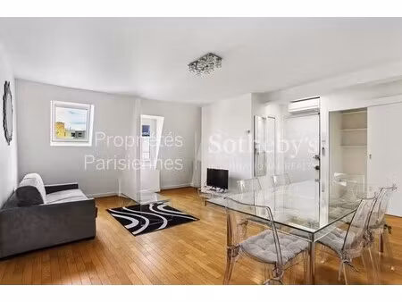 appartement paris 8e - 3 chambres - 90m²