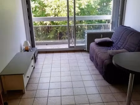 location meublée appartement 1 pièce 20 m² à pessac (33600)  615 €