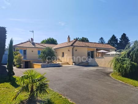 secteur bourgogne du sud 2 km entrée/sortie autoroute a6 maison à vendre de 180 m² - 6 piè