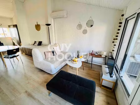 a louer - joli t2 avec terrasse et vue marina ? location de septembre à juin