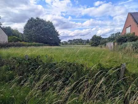 superbe terrain à bâtir – 1.286 m² – chaussée de bruxelles