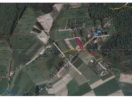 terrains de 25 mètres de large au lieudit scottons