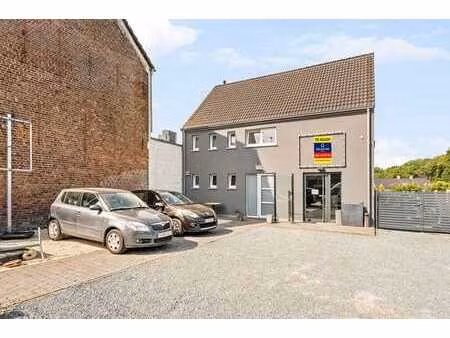 veelzijdige recente woning (mario smos) met ruime woonopp...