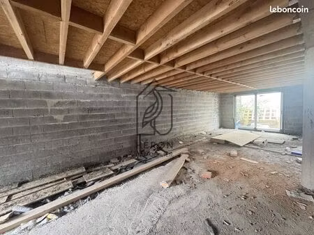appartement 1 pièce 230 m²