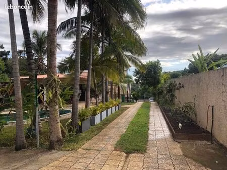maison 3 chambres avec piscine