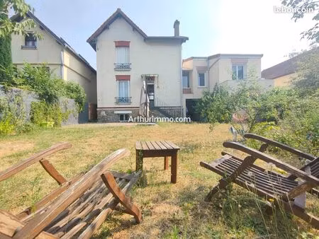 maison 7 pièces 156 m²