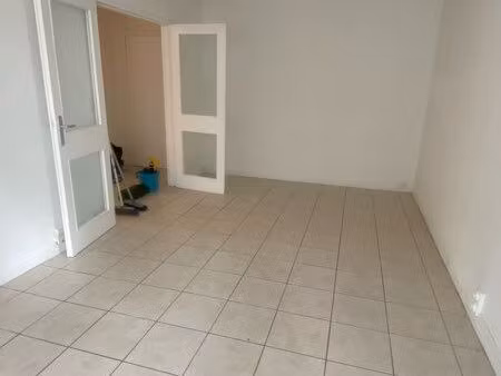 appartement f2 aux ulis 91940