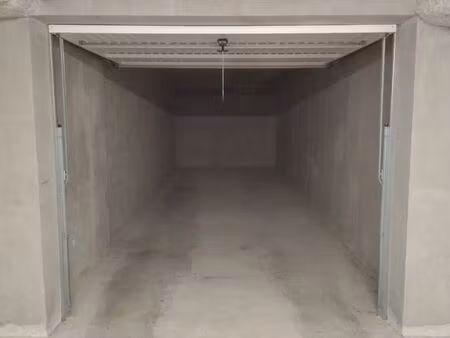 garage double 28m2