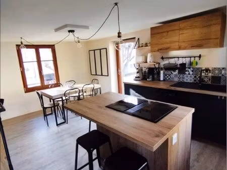 maison de caractère meublée de 90 m² avec terrasse – centre historique de kaysersberg