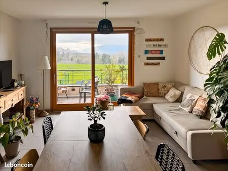 t3  62 m2 avec balcon. meublé